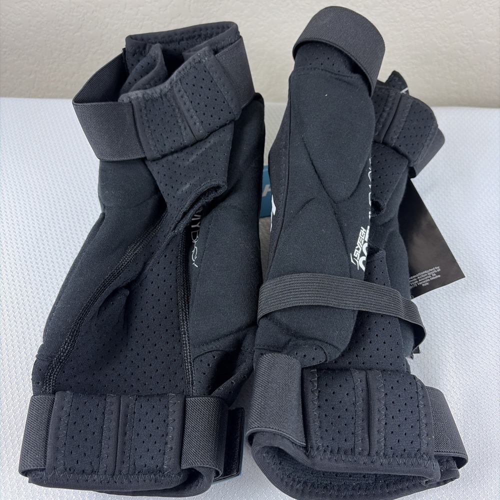 NWT Slytech Kneepro XT Made with Kevlar Size S/M - Picture 5 of 6
